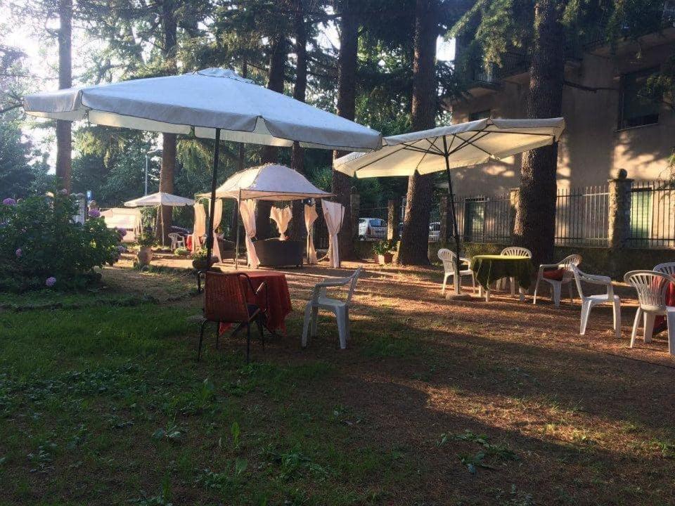 Albergo Magenta Casella  Buitenkant foto
