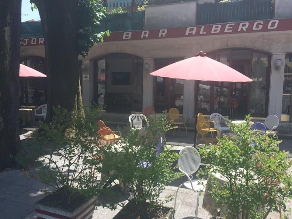 Albergo Magenta Casella  Buitenkant foto